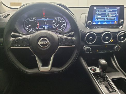 Used 2024 Nissan Sentra SV FWD image 22