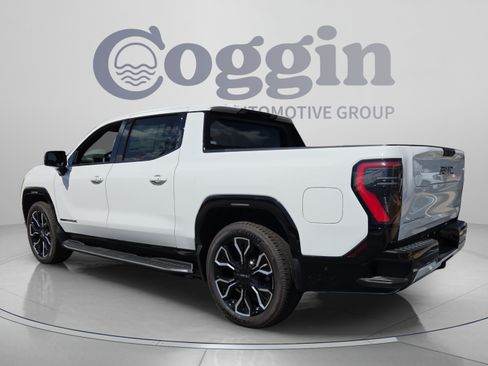 New 2025 GMC Sierra EV Denali AWD/4WD image 3