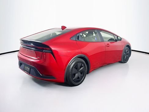 Used 2024 Toyota Prius LE image 9