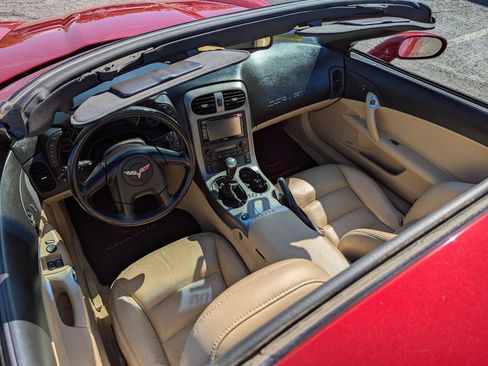 Used 2005 Chevrolet Corvette Coupe w/ Preferred Equipment Group RWD image 39