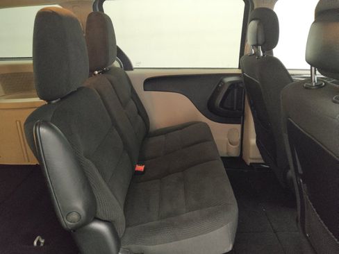 Used 2017 Dodge Grand Caravan SE w/ Power Window Group FWD image 19