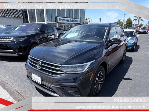 Used 2022 Volkswagen Tiguan S image 2