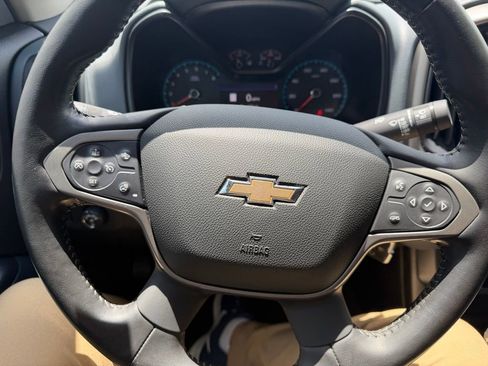 Used 2021 Chevrolet Colorado Z71 w/ Safety Package RWD image 10