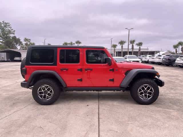 Used 2024 Jeep Wrangler Unlimited Rubicon AWD/4WD image 15