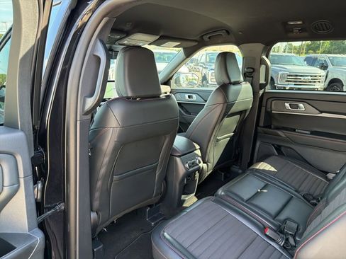 Certified 2025 Ford Explorer ST-Line w/ ST-Line Street Pack AWD/4WD image 15