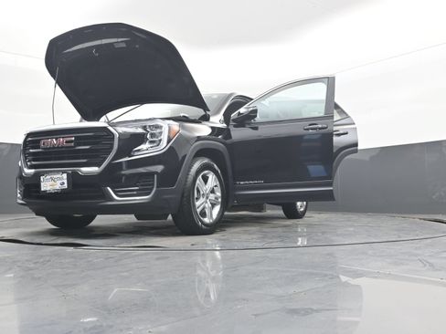 Used 2024 GMC Terrain SLE AWD/4WD image 40