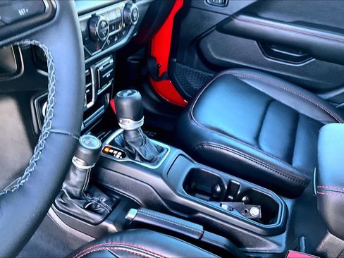 Used 2026 Jeep Wrangler Unlimited Rubicon image 15