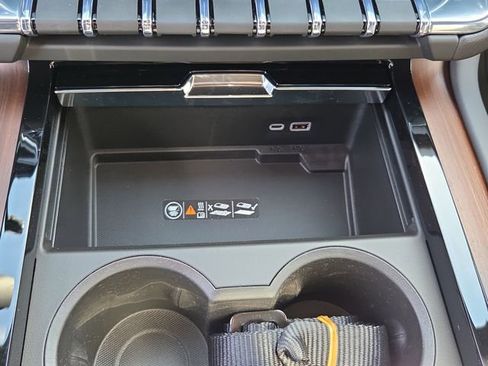 New 2026 GMC Yukon XL Denali w/ LPO, Floor Liner Package image 31