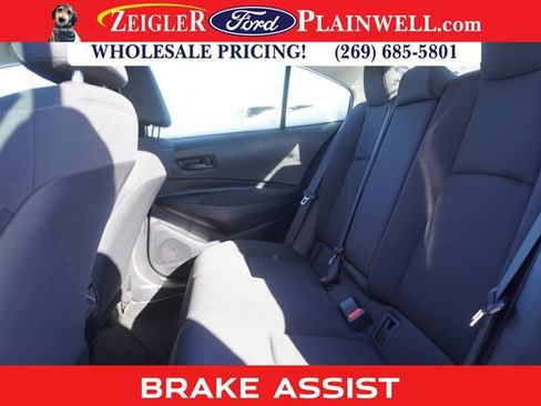 Used 2025 Toyota Corolla LE image 7