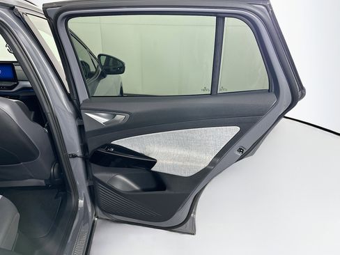 Used 2023 Volkswagen ID.4 2WD image 29