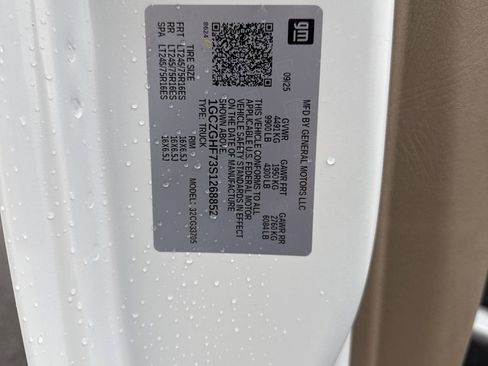 New 2025 Chevrolet Express 3500 Extended w/ Driver Convenience Package image 33