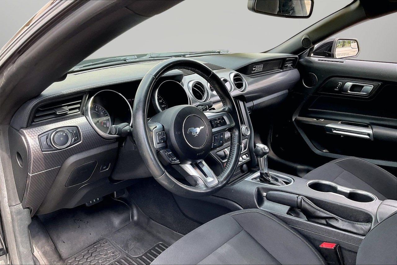 Used 2020 Ford Mustang GT w/ GT Performance Package RWD image 17