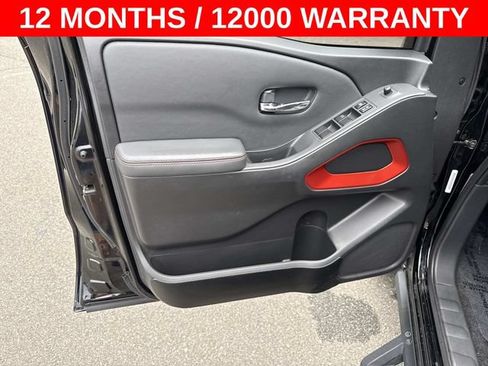 Used 2022 Nissan Frontier PRO-4X AWD/4WD image 13