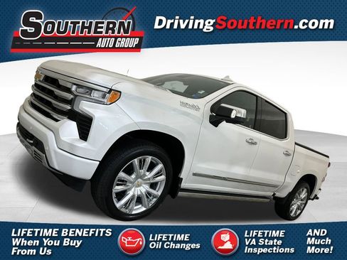 Used 2024 Chevrolet Silverado 1500 High Country w/ High Country Premium Package AWD/4WD image 1
