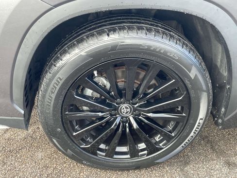 Used 2024 Toyota Highlander XSE image 28