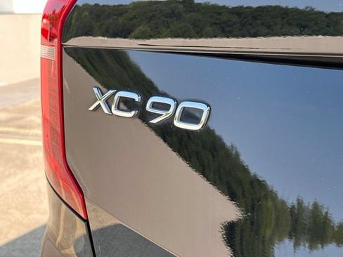 Certified 2023 Volvo XC90 B6 Plus w/ Protection Package Premier AWD/4WD image 39