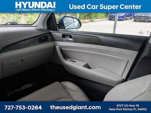 Used 2018 Hyundai Sonata Limited FWD image 19