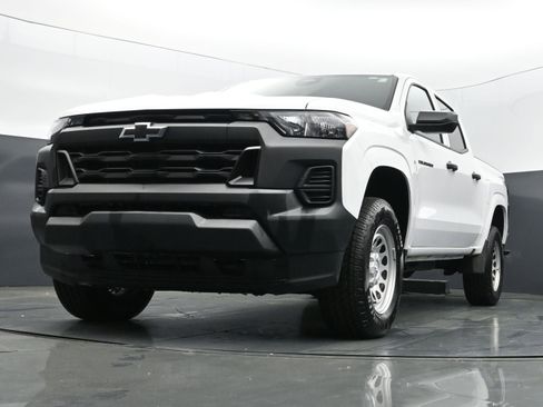 Used 2025 Chevrolet Colorado W/T image 34