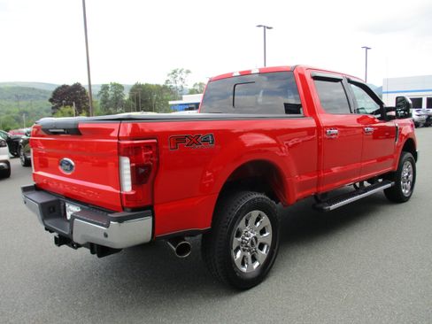 Used 2018 Ford F250 Lariat w/ Lariat Ultimate Package AWD/4WD image 5