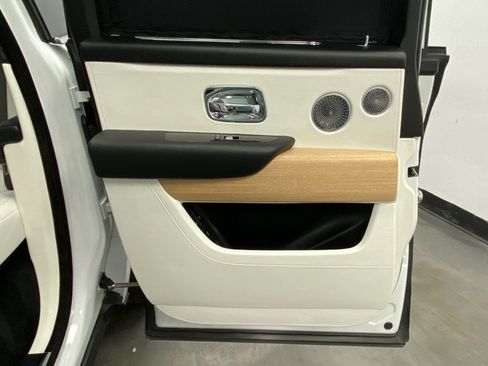 Used 2019 Rolls-Royce Cullinan AWD/4WD image 48