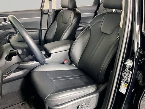 Certified 2026 Kia Sorento S w/ S Panoramic Sunroof Package FWD image 20