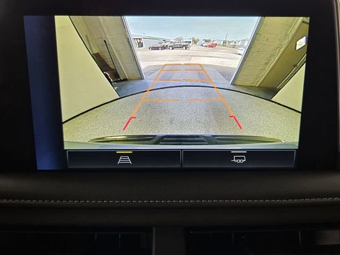 Used 2023 Chevrolet Tahoe Z71 image 18