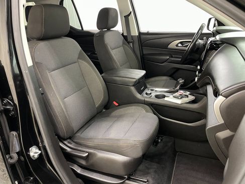 Certified 2018 Chevrolet Traverse LT image 37