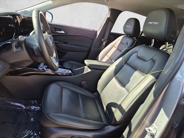 Used 2025 Chevrolet Trax ACTIV w/ Driver Confidence Package FWD image 15