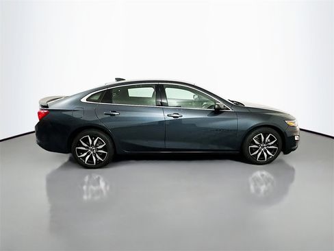 Used 2021 Chevrolet Malibu RS image 8