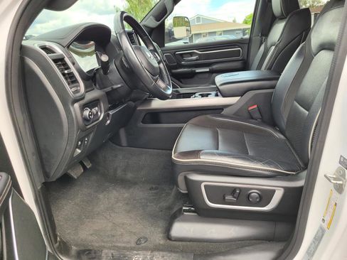 Used 2023 RAM 1500 Laramie AWD/4WD image 10