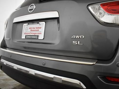 Used 2015 Nissan Pathfinder SL AWD/4WD image 41