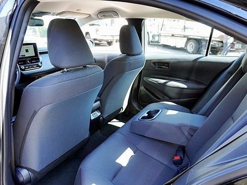 Used 2025 Toyota Corolla LE image 16