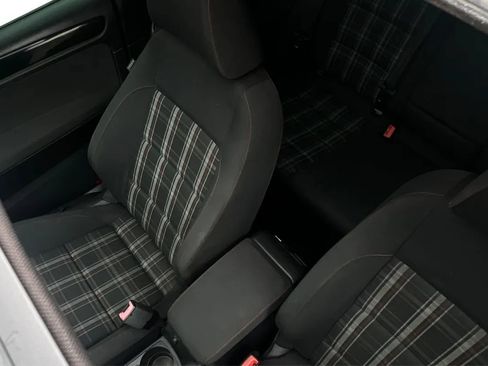 Used 2011 Volkswagen GTI 2-Door FWD image 21