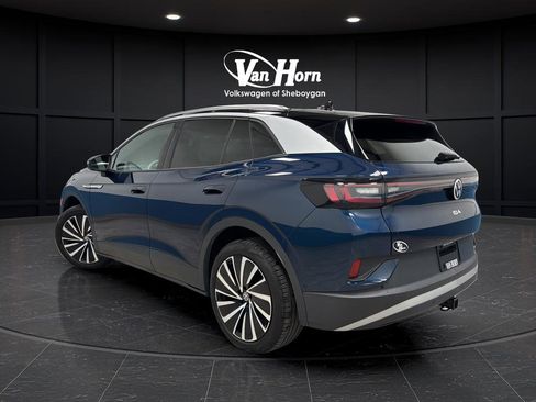 Used 2023 Volkswagen ID.4 Pro S Plus AWD/4WD image 5