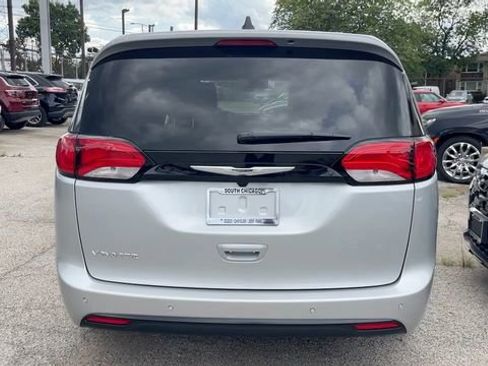 New 2026 Chrysler Voyager LX image 5