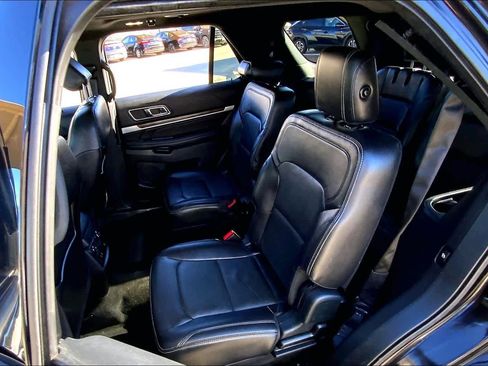Used 2018 Ford Explorer Limited w/ Equipment Group 301A image 20