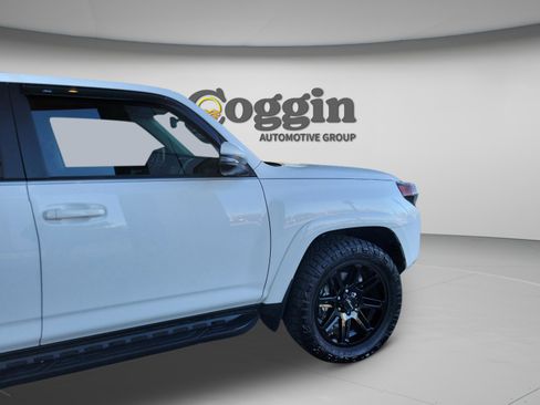 Used 2024 Toyota 4Runner SR5 Premium w/ Moonroof Package image 6