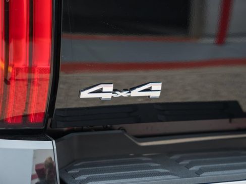New 2026 Toyota Tundra Limited AWD/4WD image 8