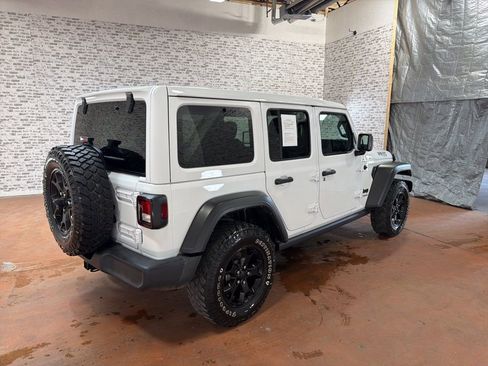 Used 2022 Jeep Wrangler Unlimited Sport AWD/4WD image 7