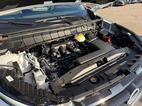 New 2025 Nissan Pathfinder SV image 16