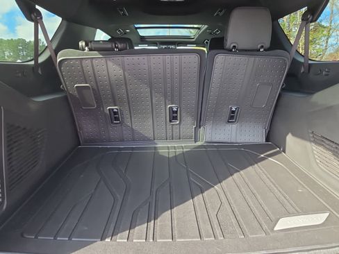 New 2026 Chevrolet Suburban High Country AWD/4WD image 40
