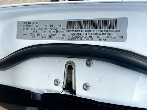 Used 2018 RAM 1500 Express w/ Express Value Package image 34