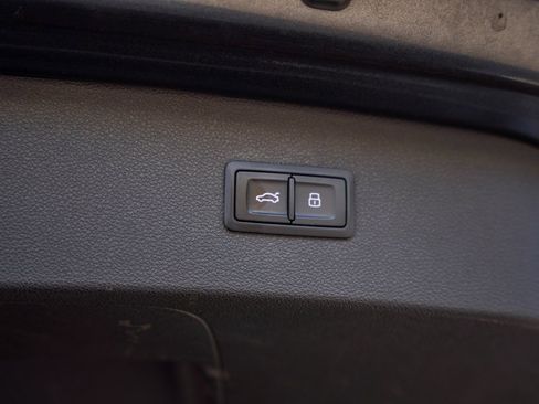 Used 2017 Audi S7 Prestige w/ Prestige Package image 40