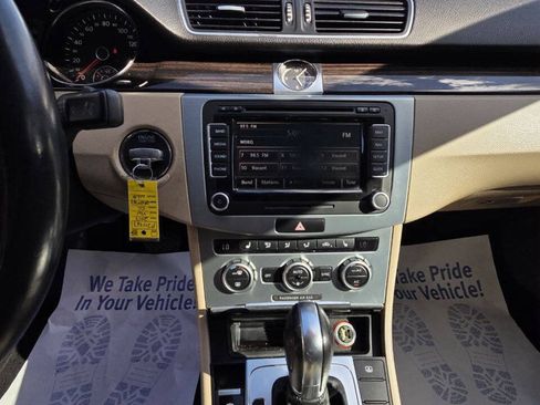 Used 2013 Volkswagen CC Executive AWD/4WD image 21