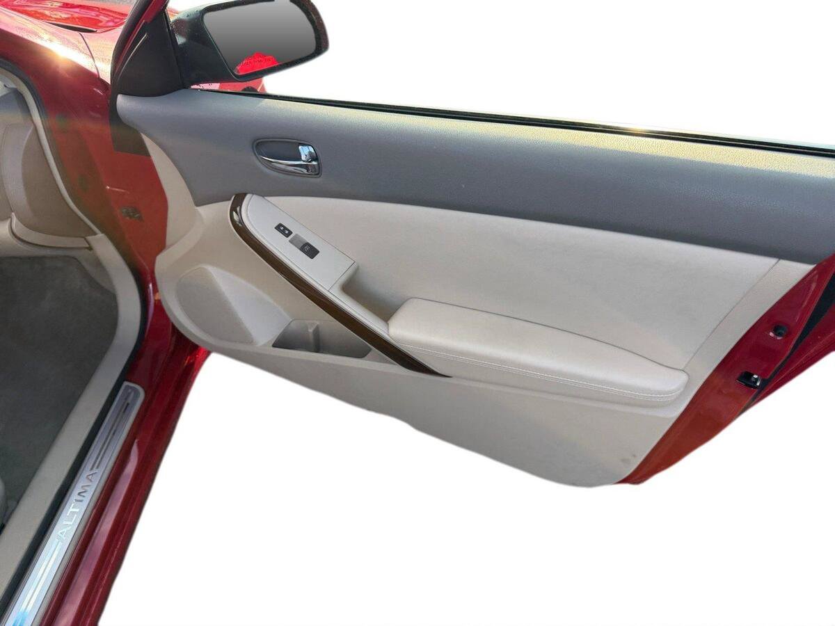 Used 2011 Nissan Altima 2.5 S w/ 2.5S Premium Pkg FWD image 17