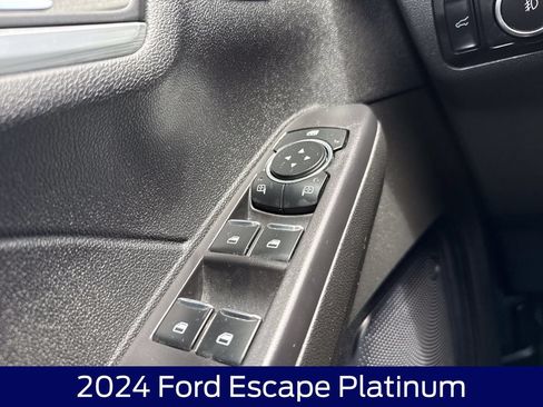 Used 2024 Ford Escape Platinum AWD/4WD image 27