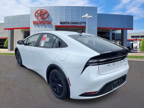 New 2026 Toyota Prius Plug-In Hybrid image 8