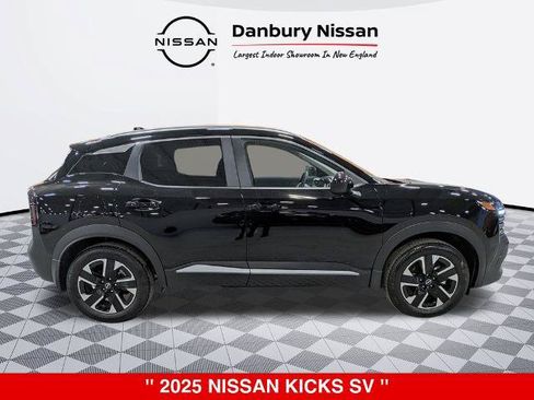 Certified 2025 Nissan Kicks SV w/ SV Premium Package AWD/4WD image 2