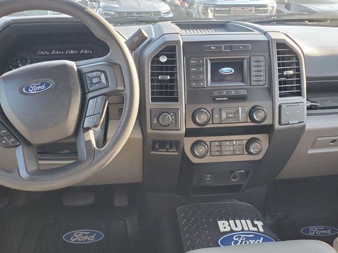 Used 2022 Ford F250 XL w/ Power Equipment Group AWD/4WD image 7