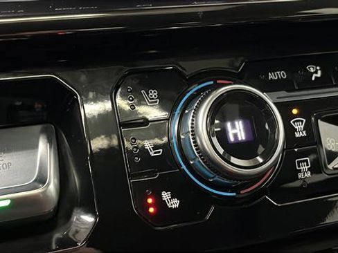 Used 2024 GMC Sierra 1500 AT4 w/ AT4 Premium Package image 47